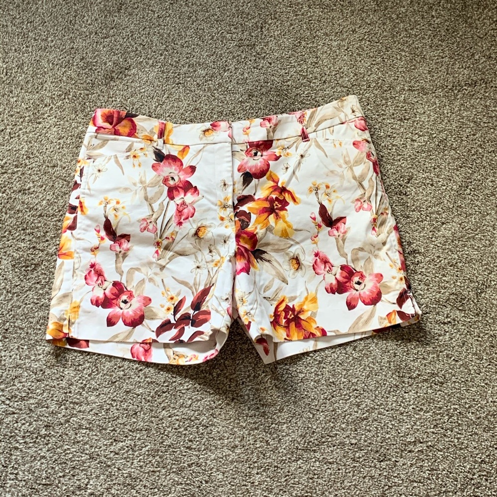 Floral print shorts
